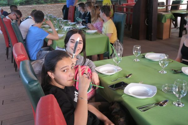 Várjuk a vacsit - Arad